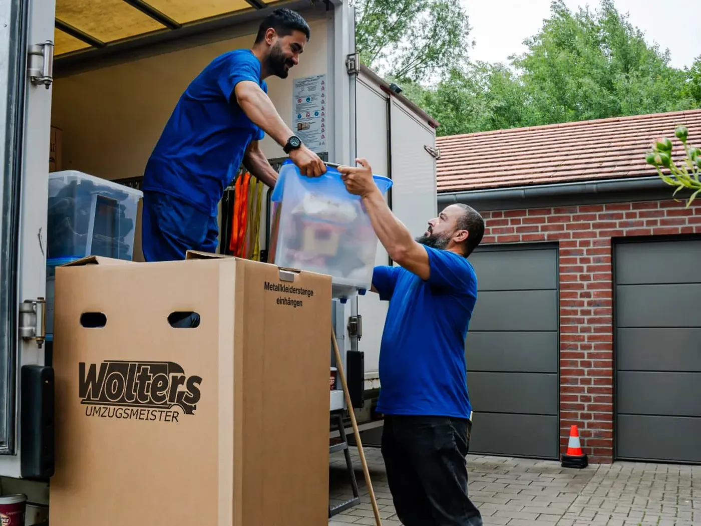 Entrümpelung in Hannover – Umzugsmeister Wolters räumt aus Umzugsmeister Wolters im Einsatz in Hannover